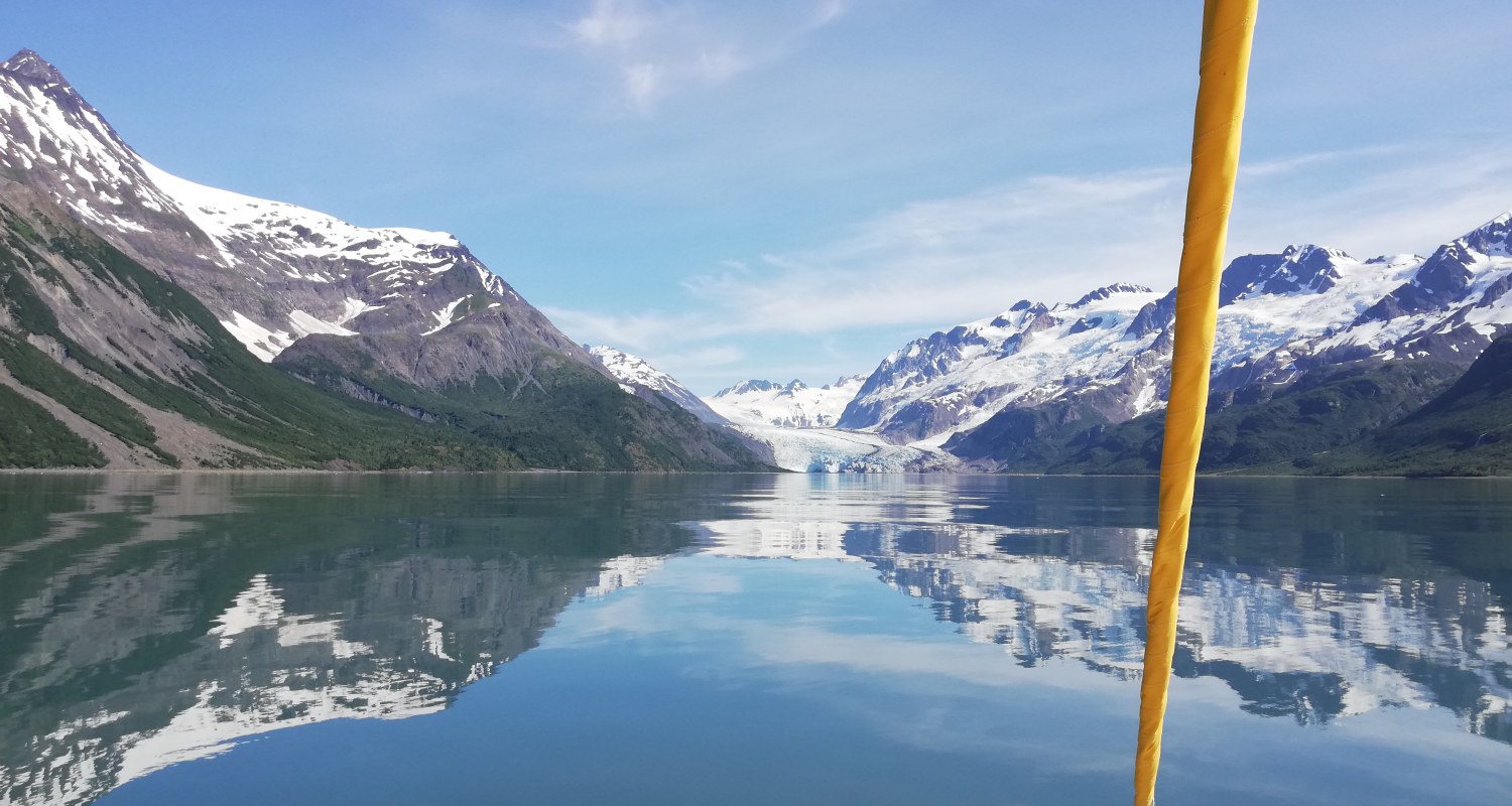 Dans l’Inside Passage, canaux naturels d'Alaska entre îles et fjords
